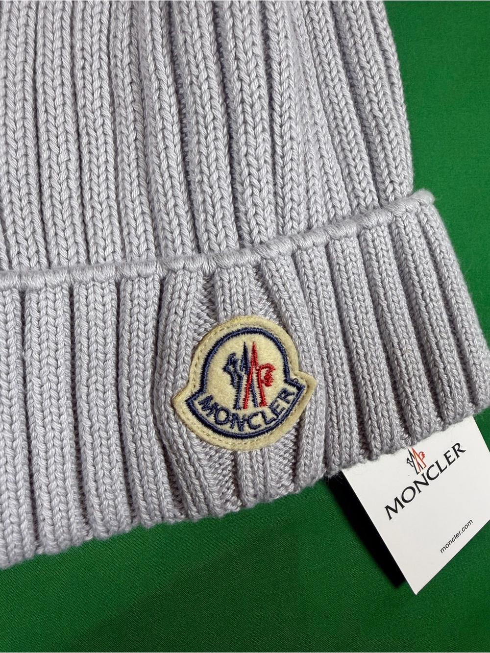 Moncler Women’s Light Gray Knit Beanie w/ Pom Pom – New - Picture 2 of 3